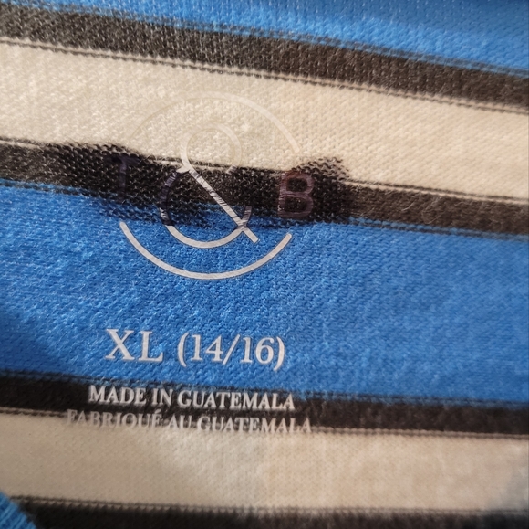 💥NWOT Treasure & Bond Boys T-shirt - Picture 3 of 3